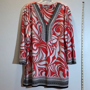 JM Collection. XL. Red/white/black. V-neck blouse